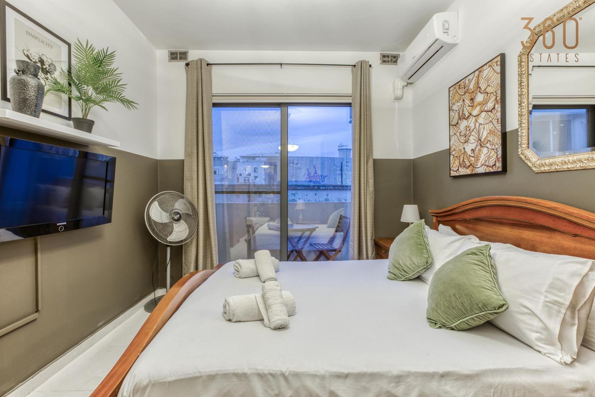 A Comfortable Apartment In The Heart Of Paceville Bt 360 Estates Saint Julian's Εξωτερικό φωτογραφία