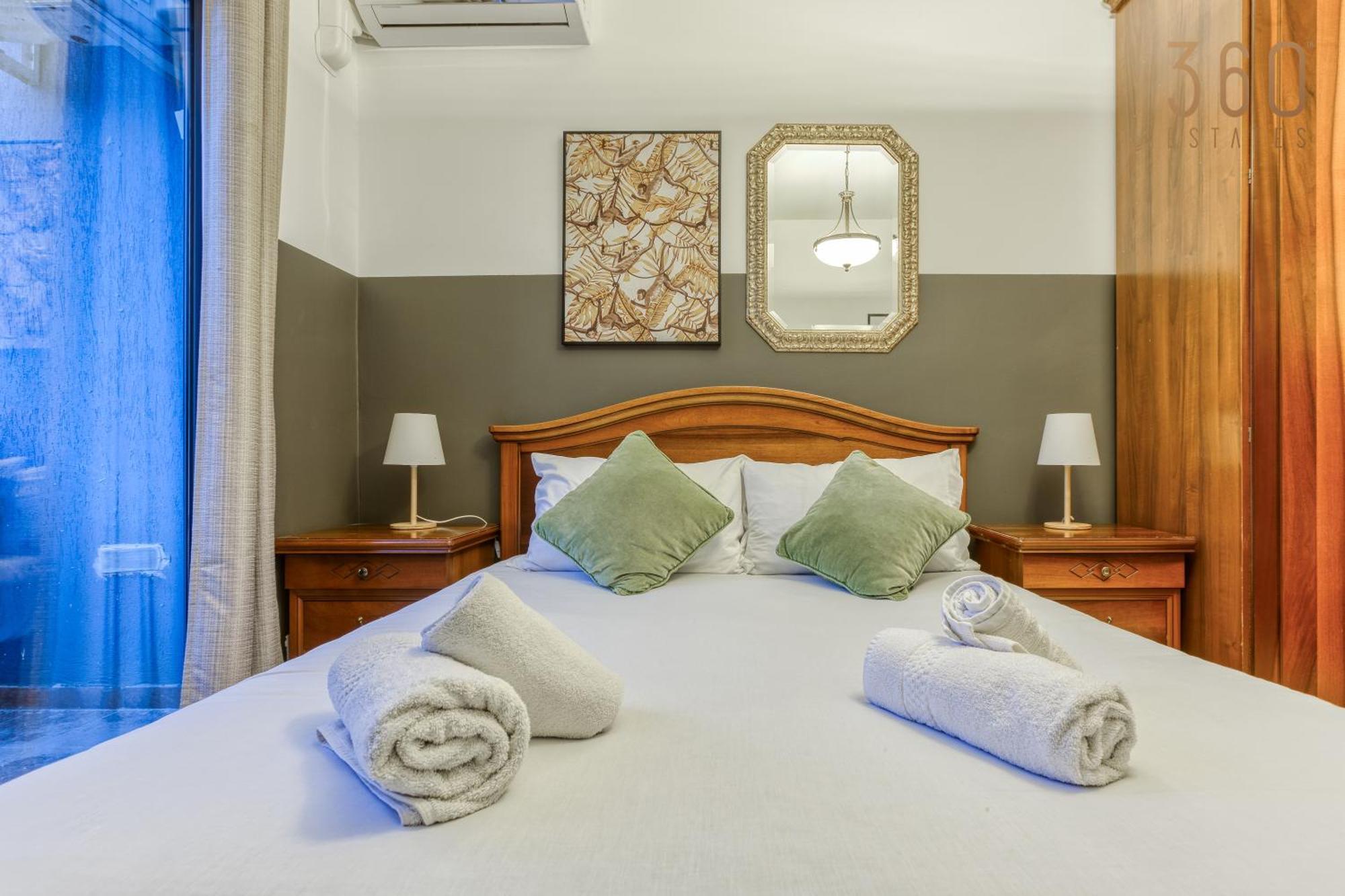 A Comfortable Apartment In The Heart Of Paceville Bt 360 Estates Saint Julian's Εξωτερικό φωτογραφία