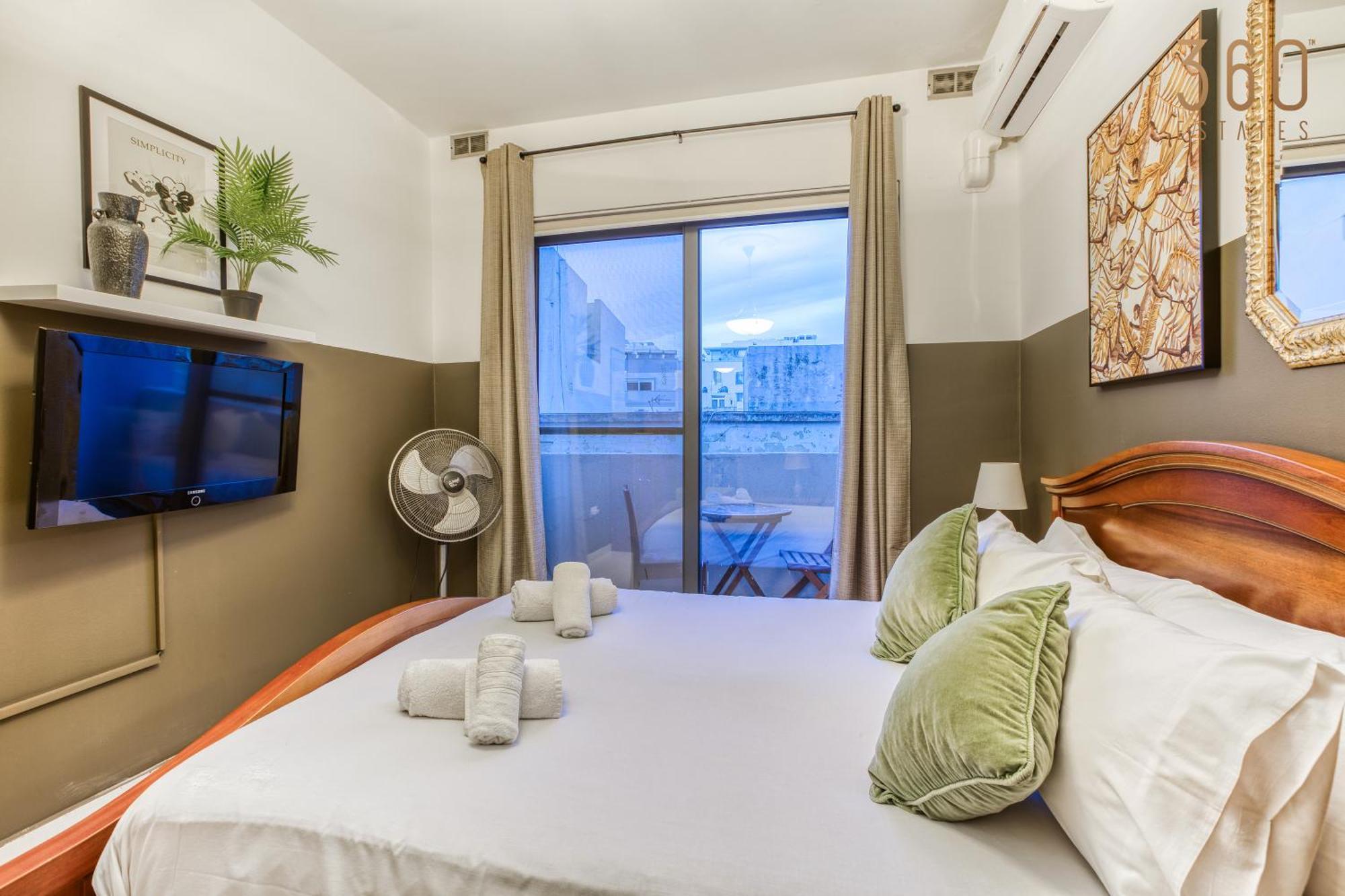 A Comfortable Apartment In The Heart Of Paceville Bt 360 Estates Saint Julian's Εξωτερικό φωτογραφία